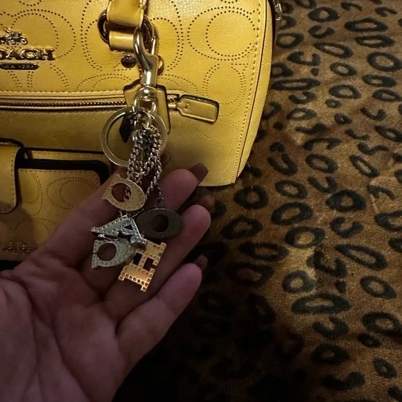 Coach mustard yellow bag with wallet and fob, everything included - Picture 4 of 5